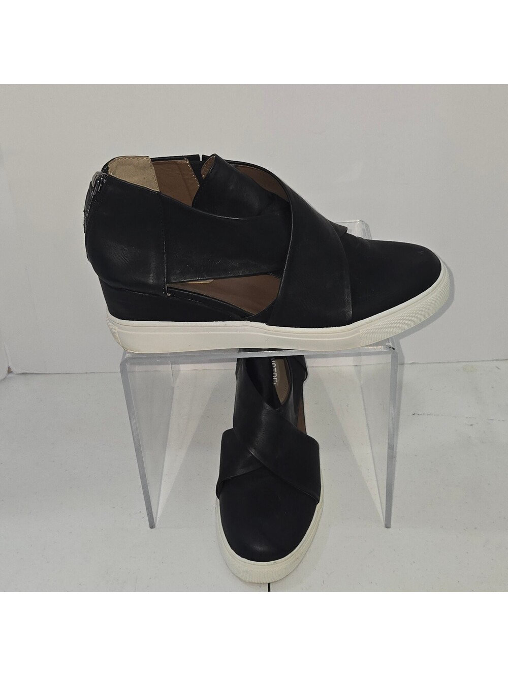 TINSTREE Black Faux Leather Crisscross Strappy Wedge Sneakers Ankle Boots sz 11